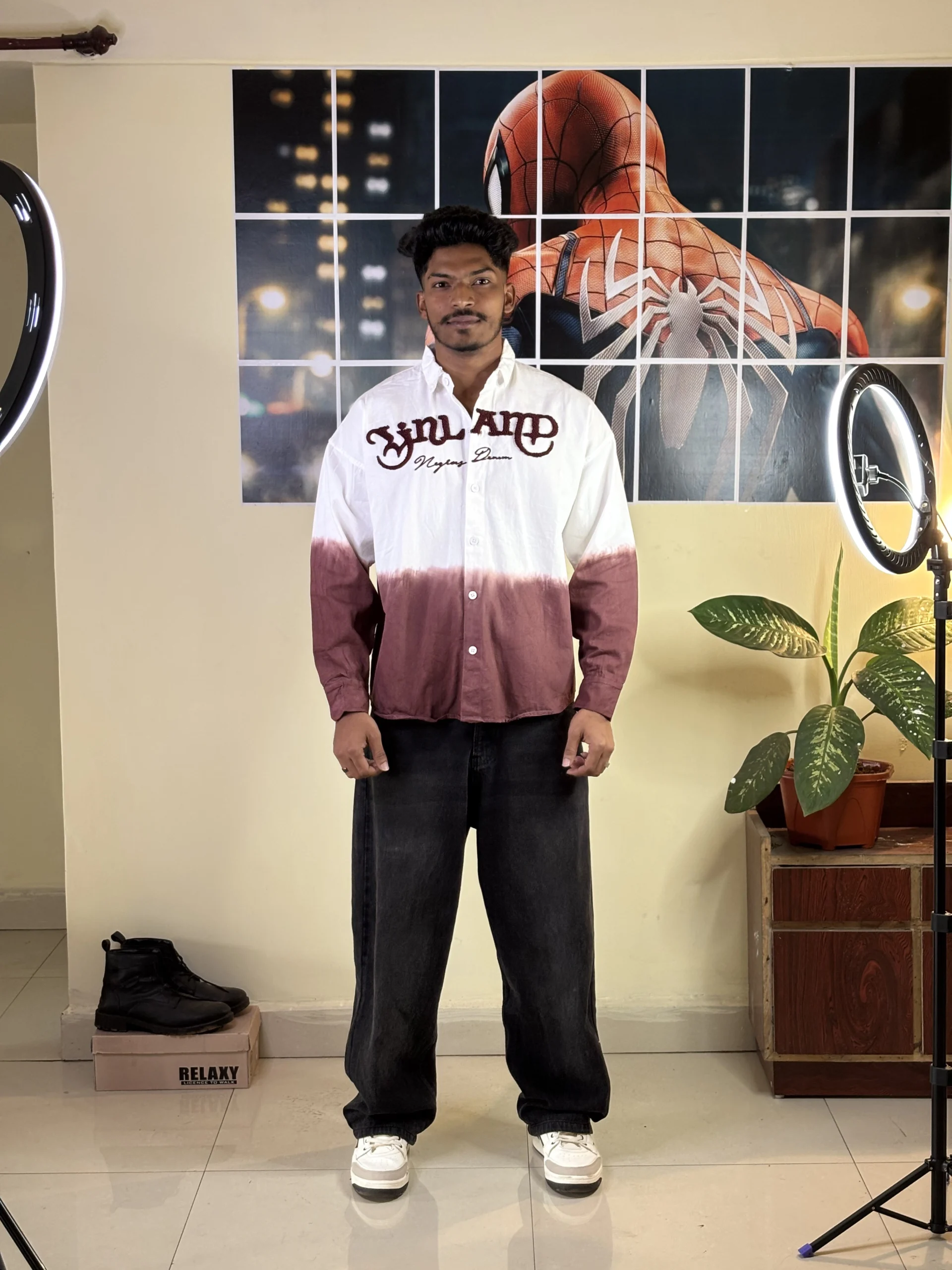 maroon & white shirt - Image 2